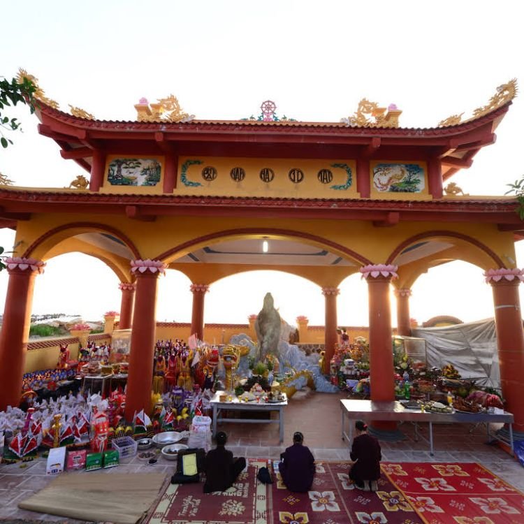 Choi-trau-huyen-tich-ba-de