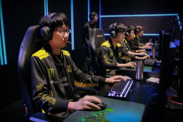 tro-thanh-mot-game-thu-chuyen-nghiep-2